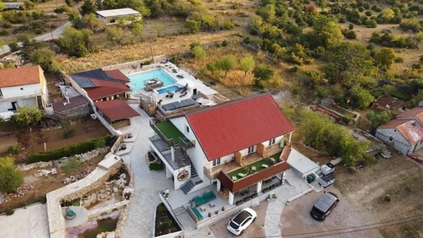 Hotel B&B Mama Mia Obrovac Ngoại thất bức ảnh